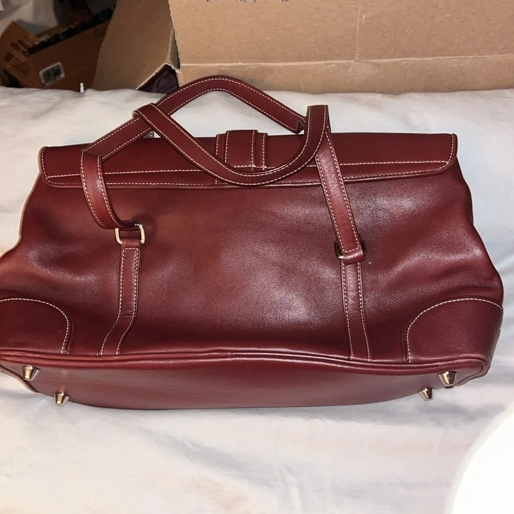 EUC Coach Hampton Shoulder Bag